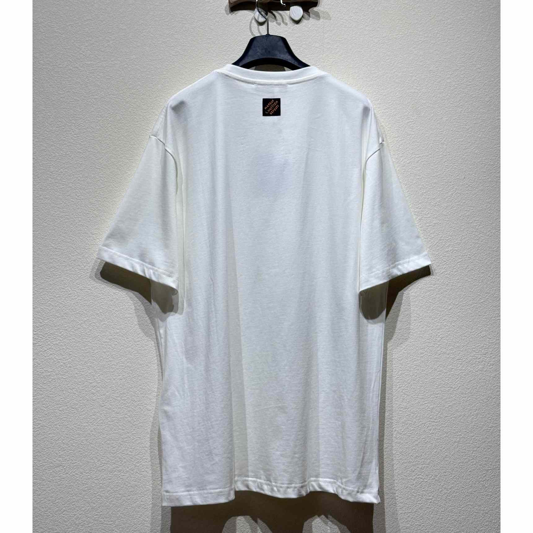 Louis Vuitton LV Vers Embellished Short-Sleeved T-Shirt  1AFR96 - FashionPlug