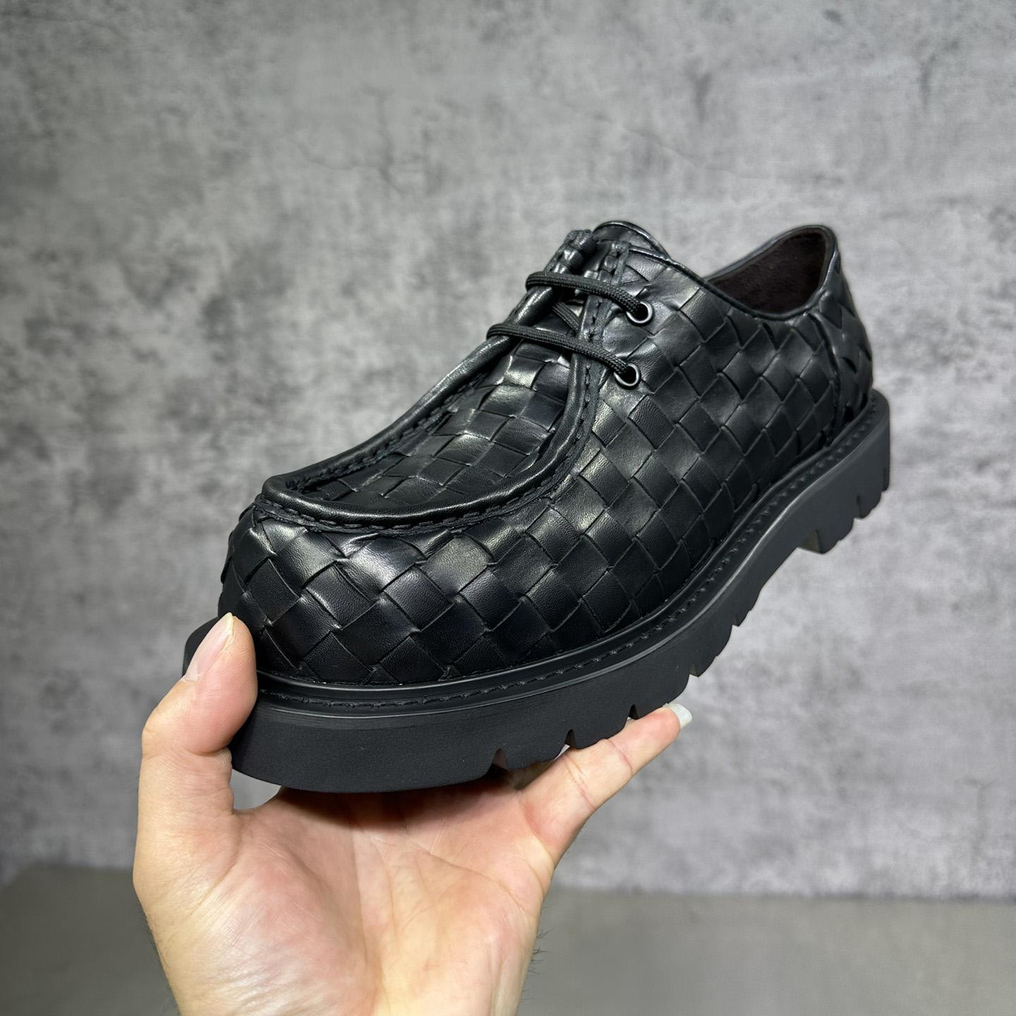 Bottega Veneta® Haddock Lace-Up Shoe - FashionPlug