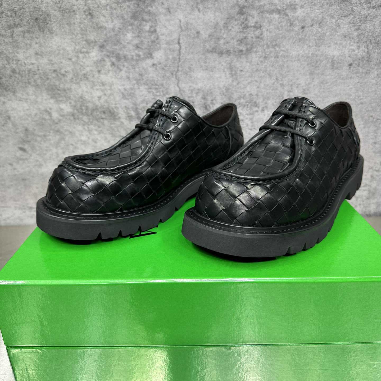 Bottega Veneta® Haddock Lace-Up Shoe - FashionPlug