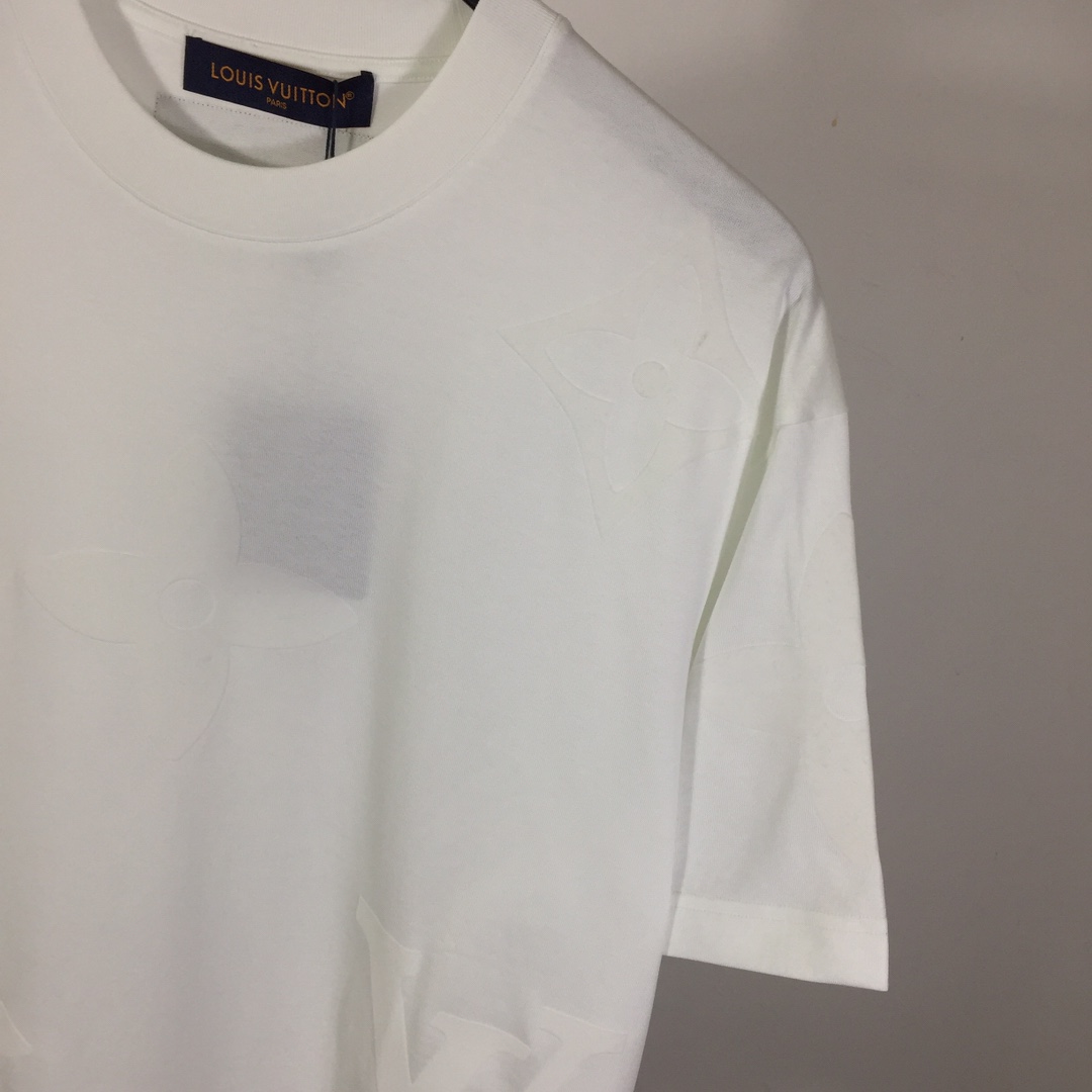 Louis Vuitton Monogram Short-Sleeved Cotton Crewneck - FashionPlug