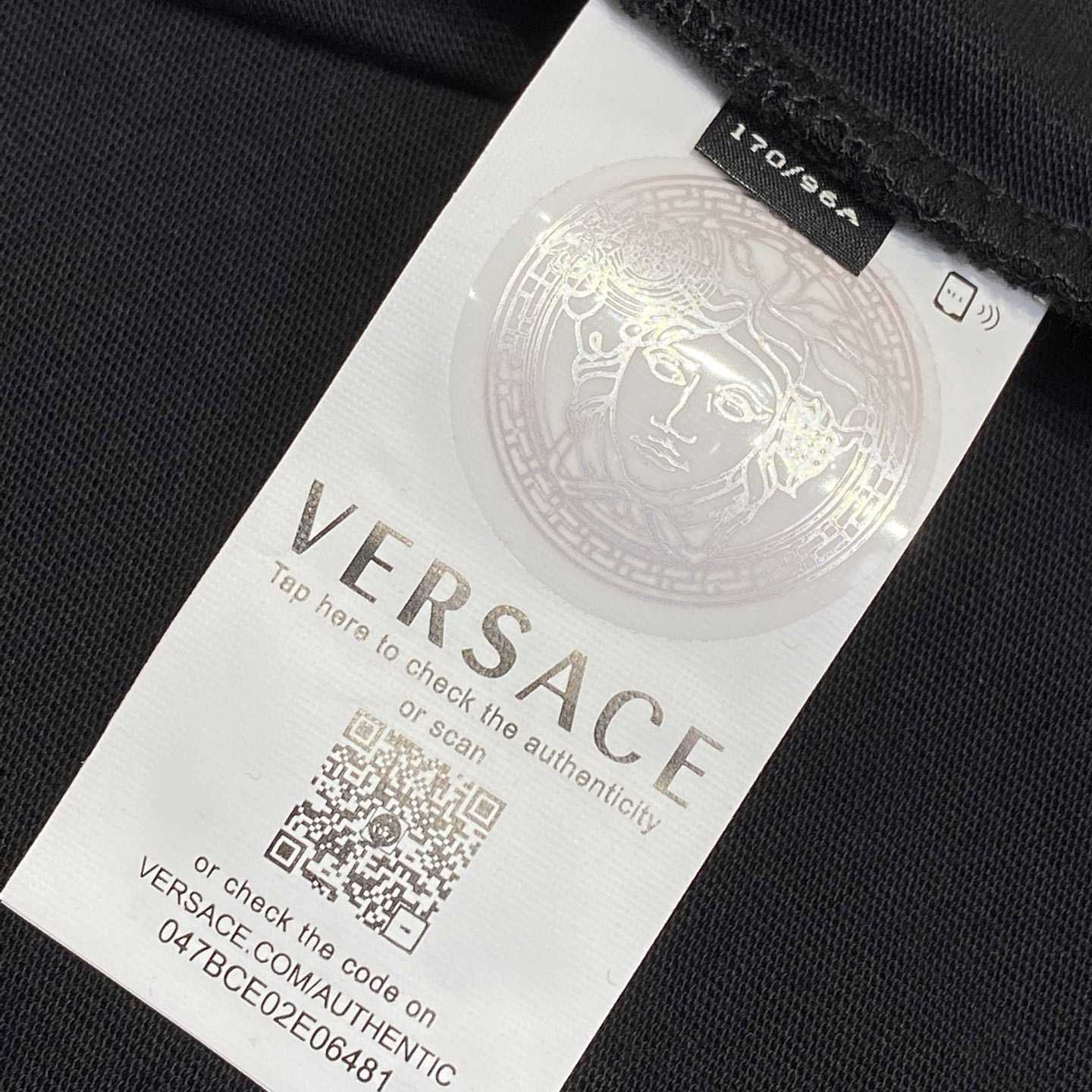Versace Crystal Starfish Blason T-Shirt Black  - FashionPlug