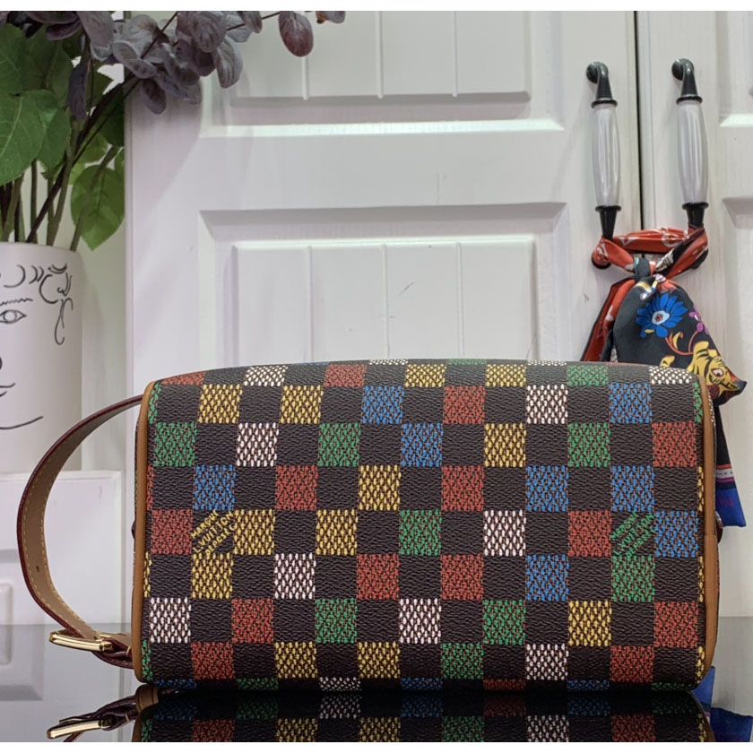 Louis Vuitton Locker Dopp Kit   N00151 - FashionPlug