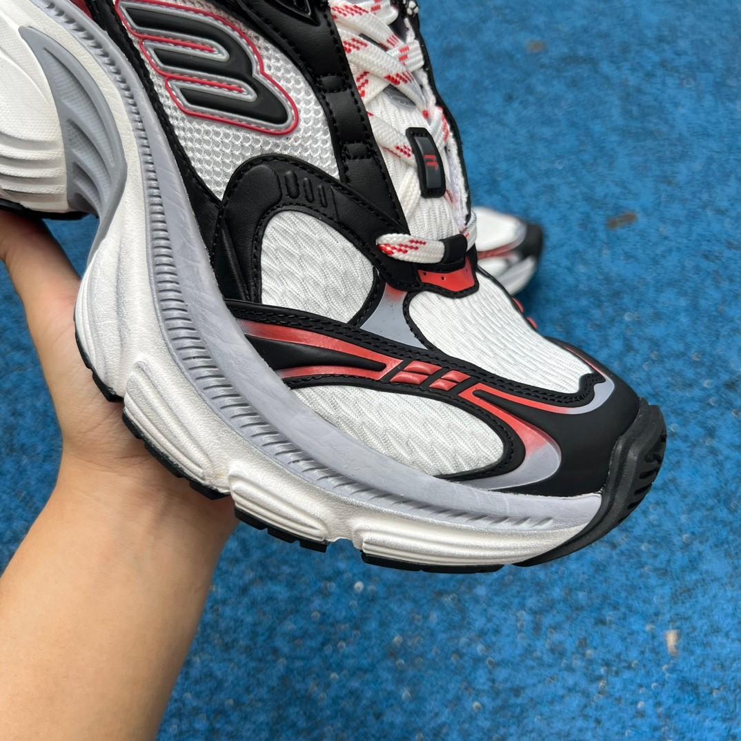Balenciaga 10XL Sneaker  - FashionPlug