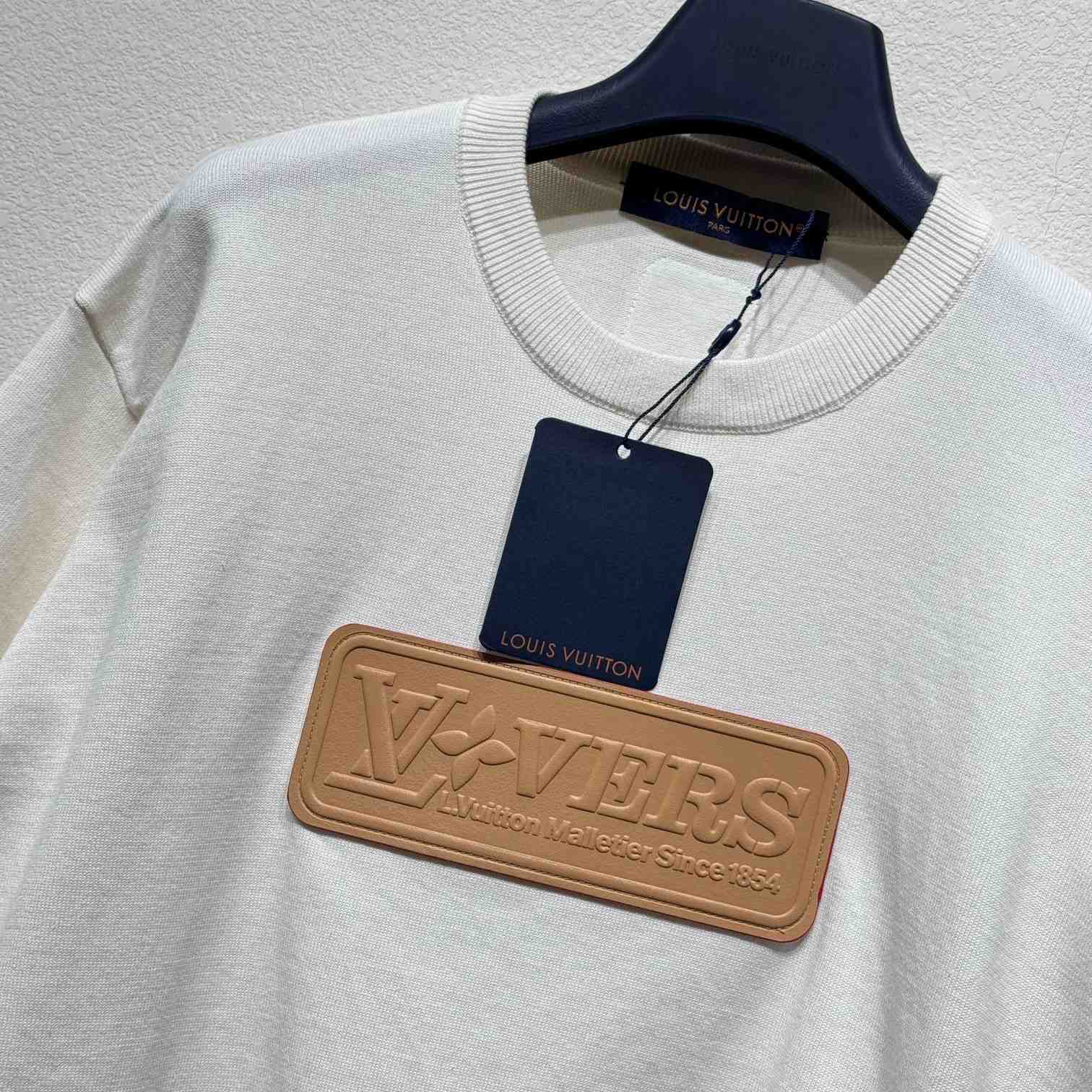 Louis Vuitton VVN Patch Short-Sleeved Cotton Crewneck   1AHCWG - FashionPlug