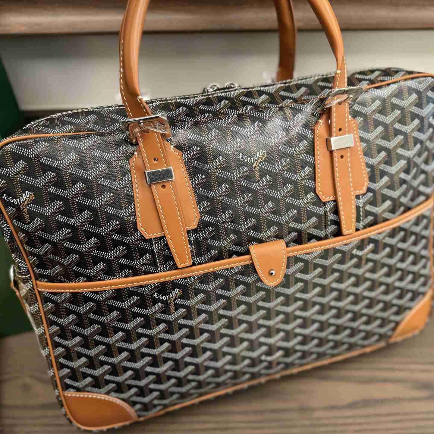 Goyard Ambassade MM Document Case - FashionPlug