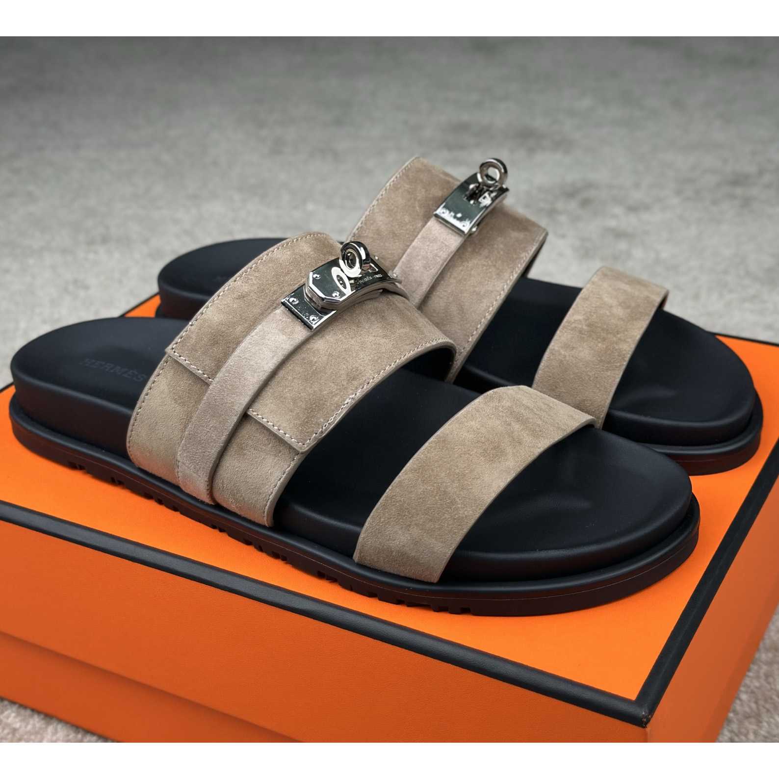 Hermes Jackson Sandal - FashionPlug