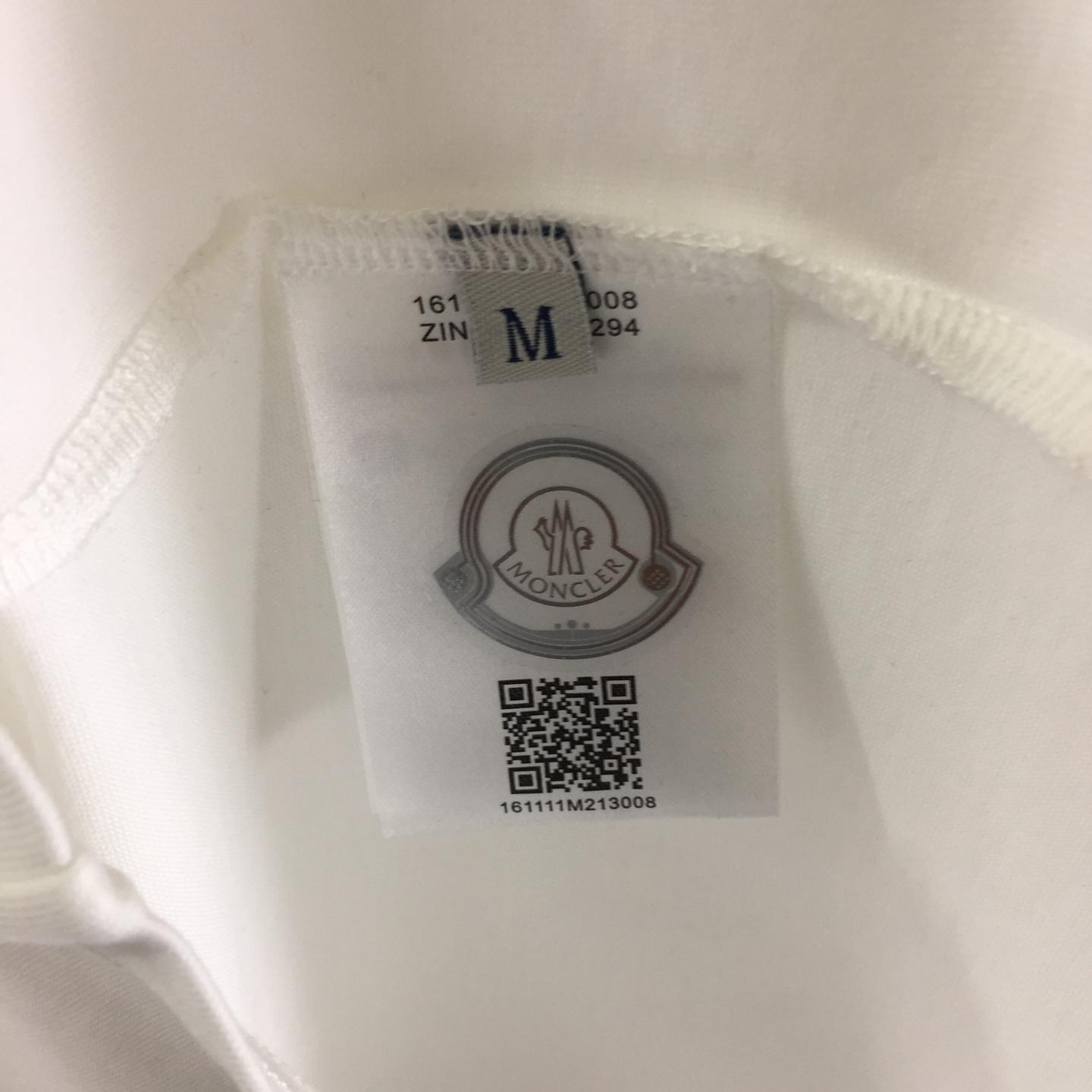 Moncler Logo Cotton T-shirt - FashionPlug