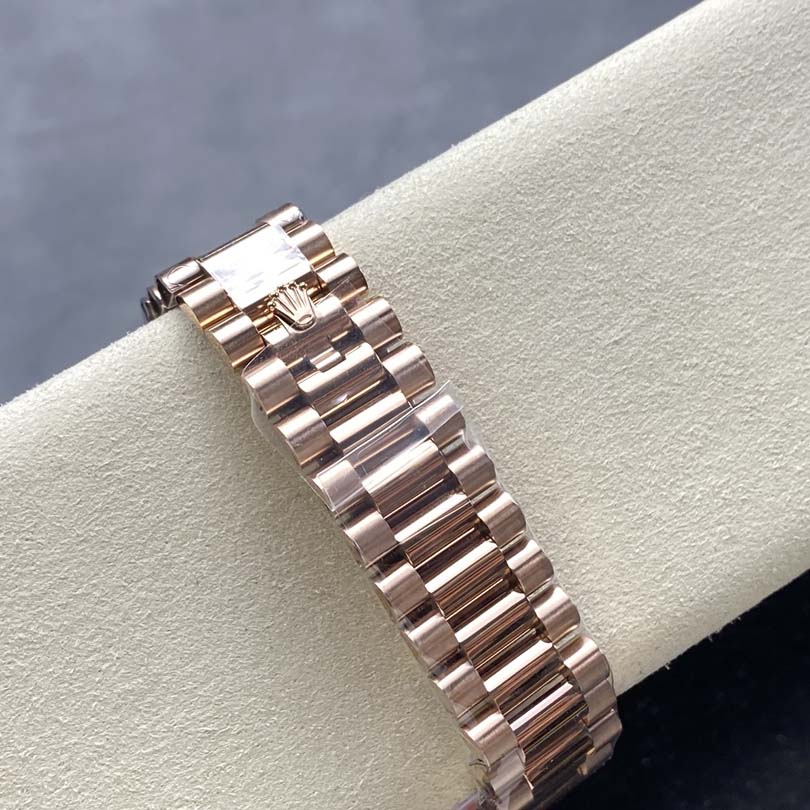 Rolex Day Date Watch - FashionPlug