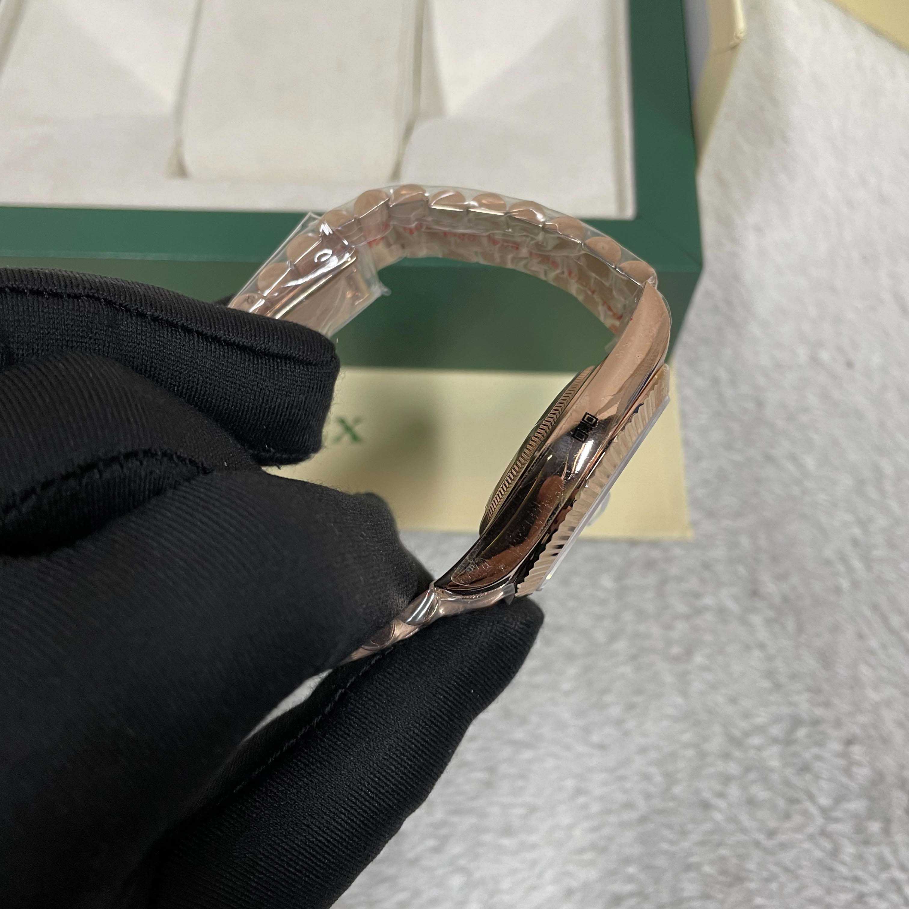 Rolex Day Date Watch - FashionPlug