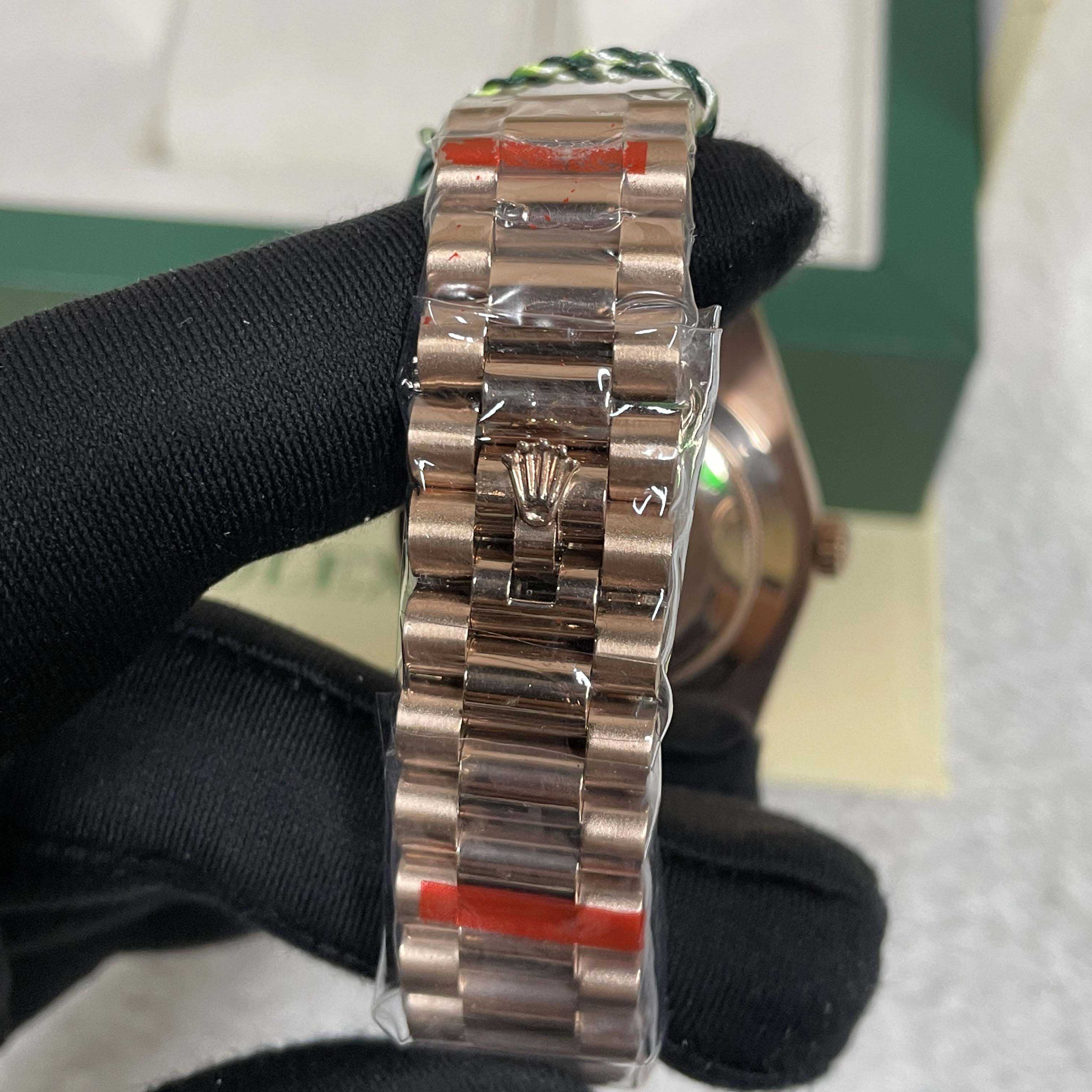Rolex Day Date Watch - FashionPlug