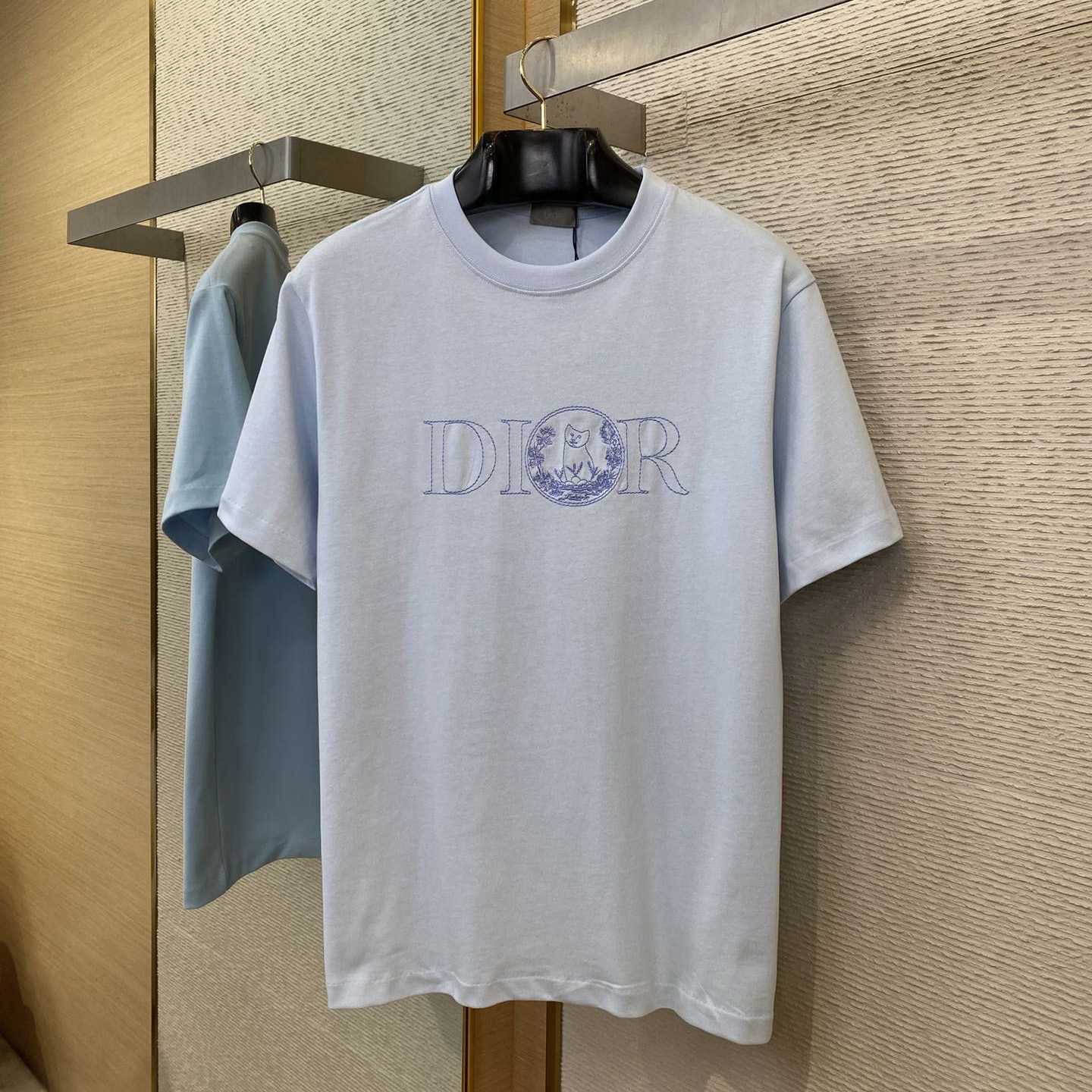 Dior And Hylton Nel T-Shirt, Relaxed Fit   - FashionPlug