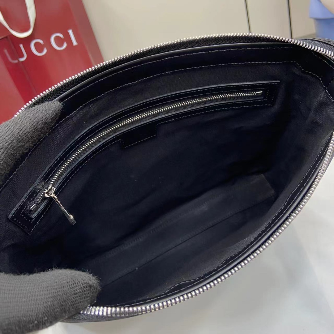 Gucci Medium Jumbo GG Messenger Bag - FashionPlug