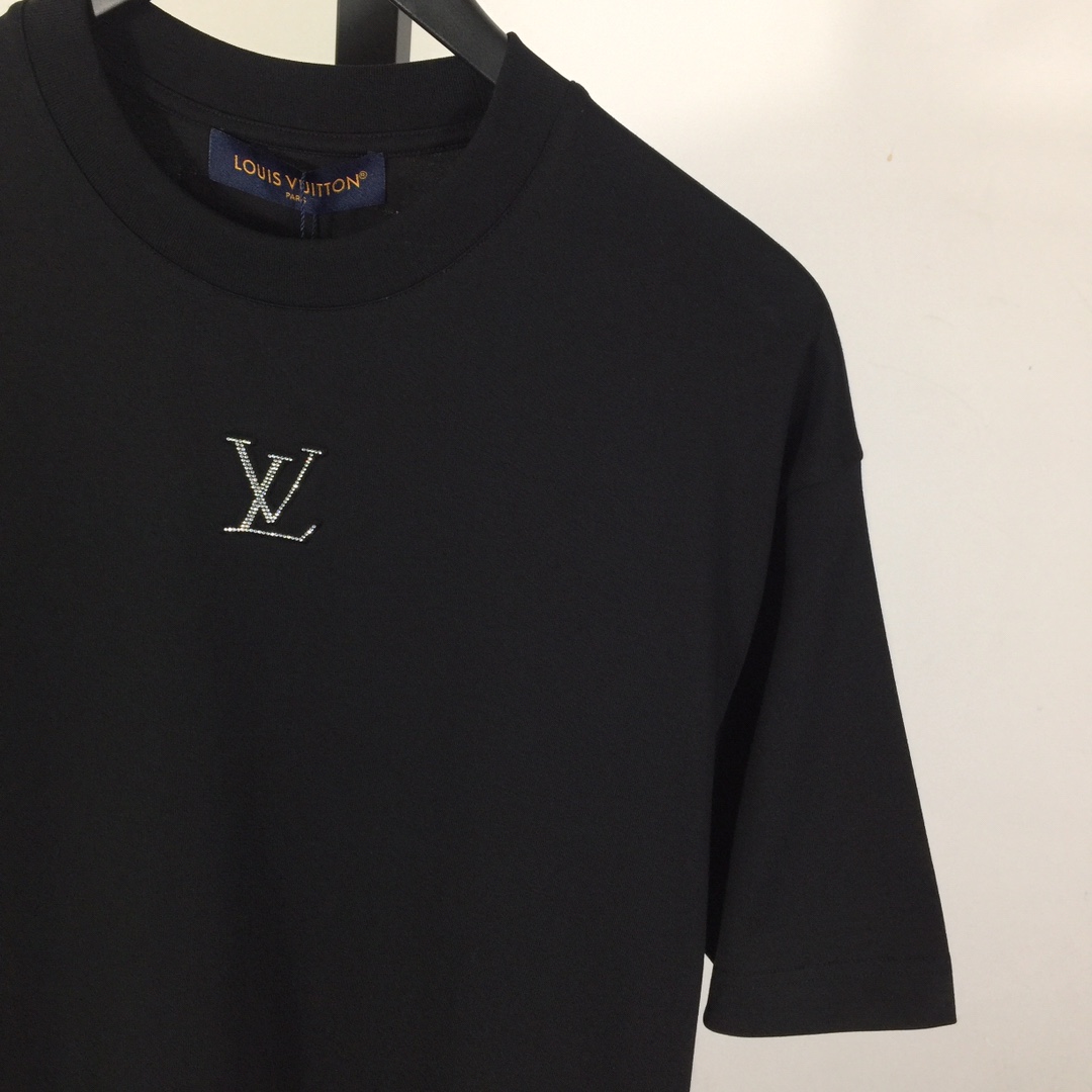 Louis Vuitton Embossed LV T-Shirt - FashionPlug