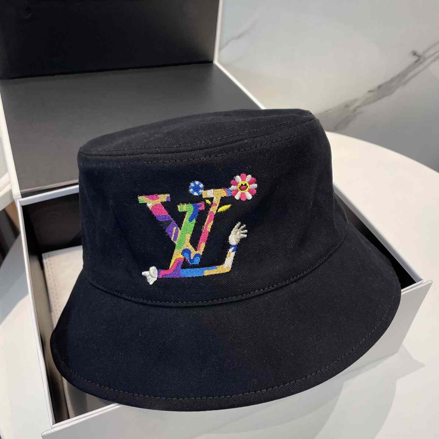 Louis Vuitton LV x TM Reversible Superflat Bucket Hat   M7985 - FashionPlug