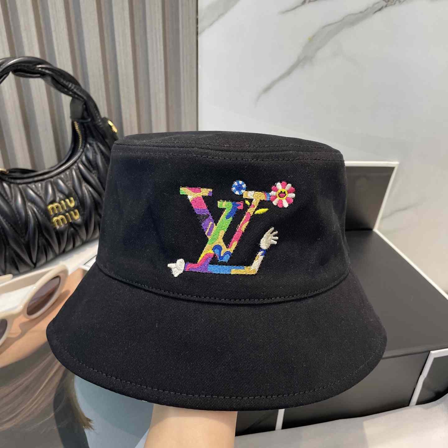 Louis Vuitton LV x TM Reversible Superflat Bucket Hat   M7985 - FashionPlug
