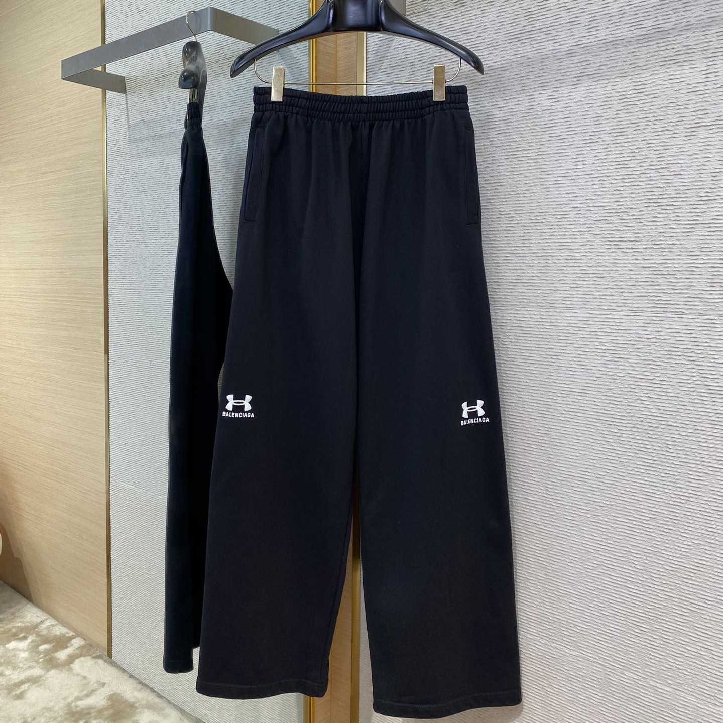 Balenciaga Under Armour® Baggy Sweatpants - FashionPlug
