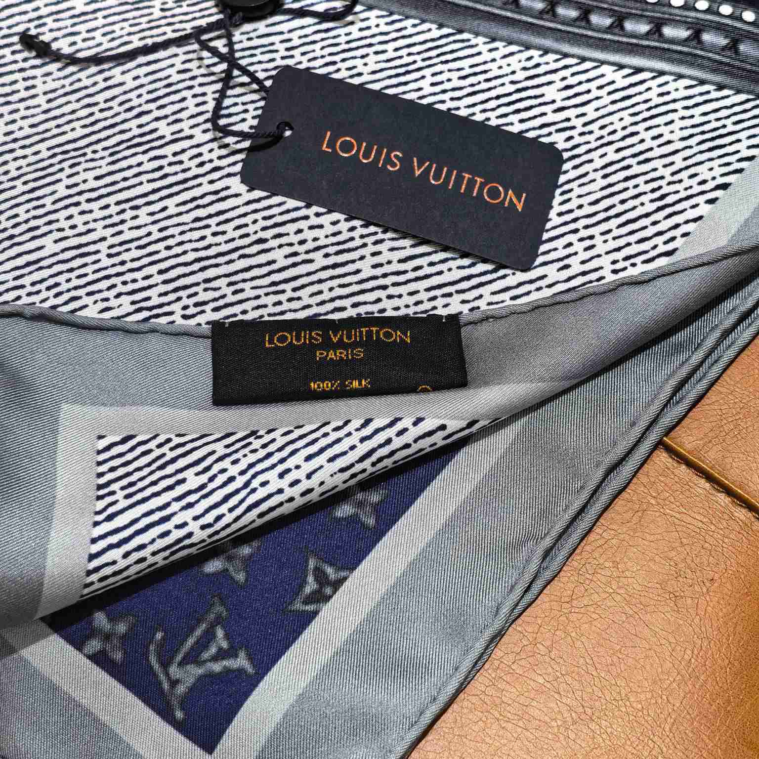 Louis Vuitton Time Trunk Square 90   - FashionPlug