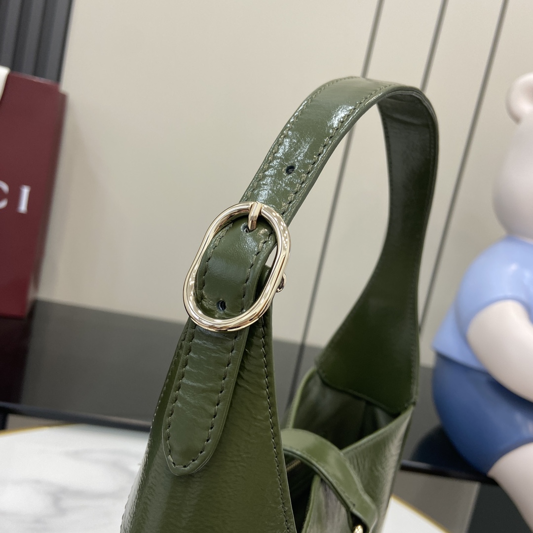 Gucci Jackie Small Shoulder Bag - FashionPlug