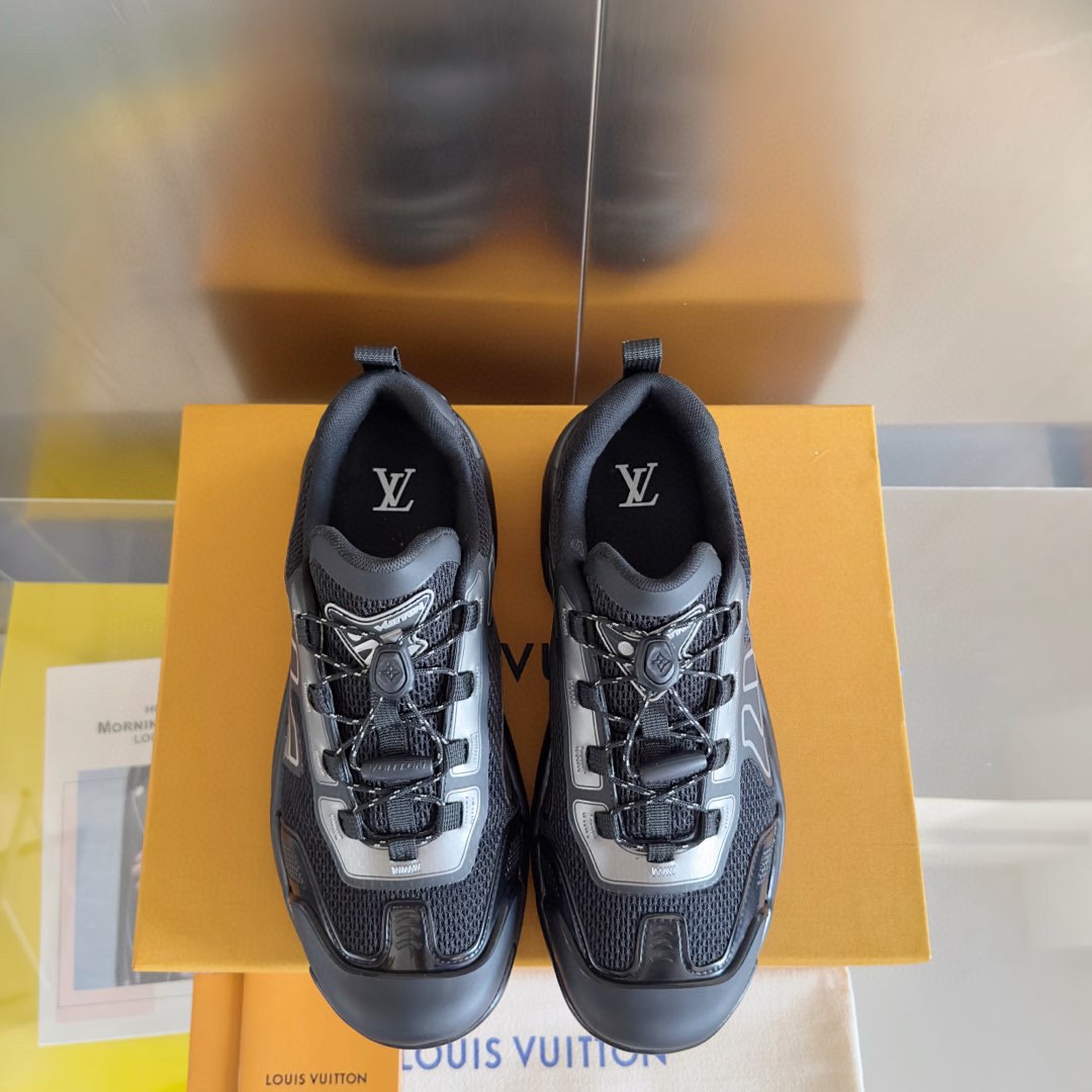 Louis Vuitton LV Runner Tatic Sneaker   1ADGZW - FashionPlug