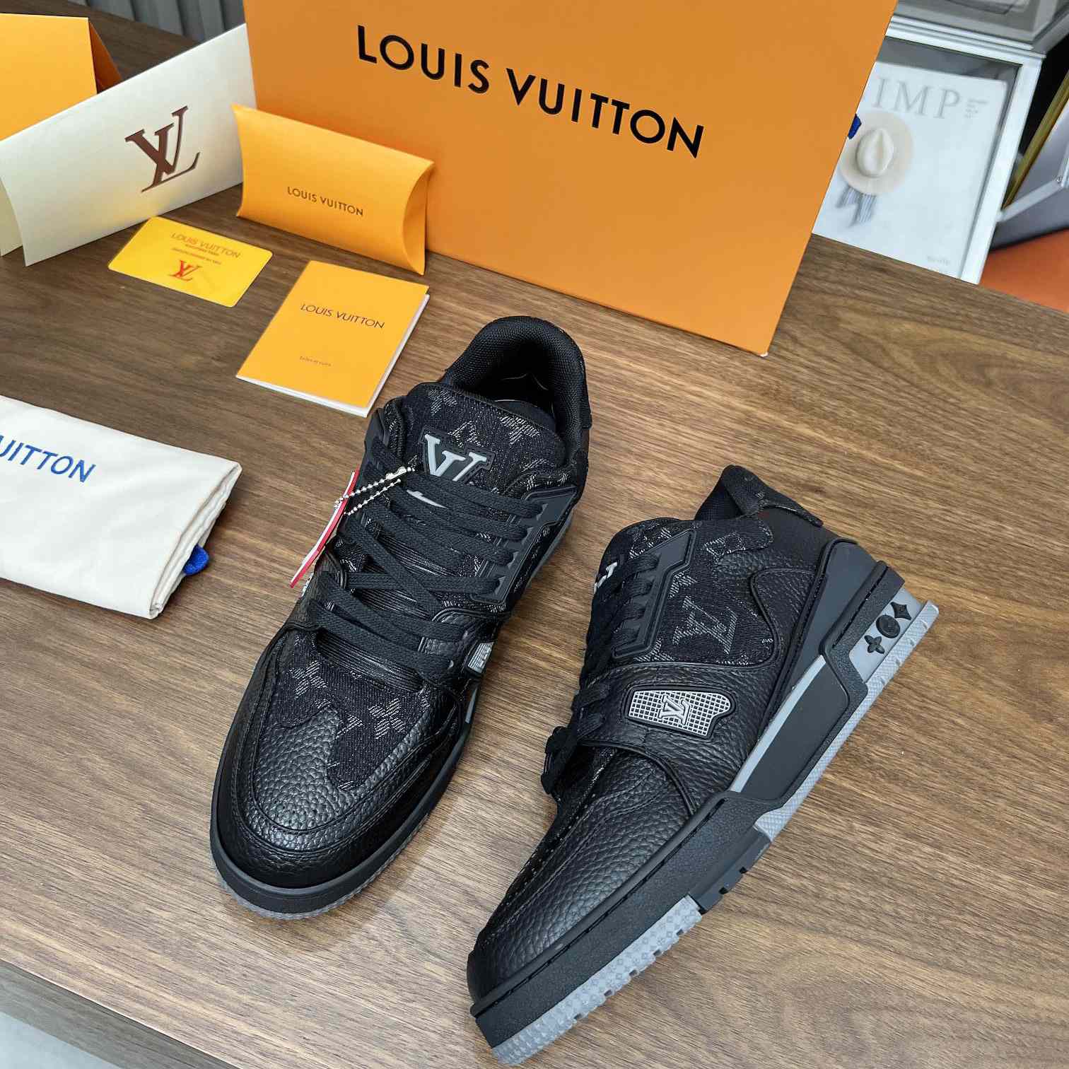 Louis Vuitton LV Trainer Sneaker    1A9IPP - FashionPlug