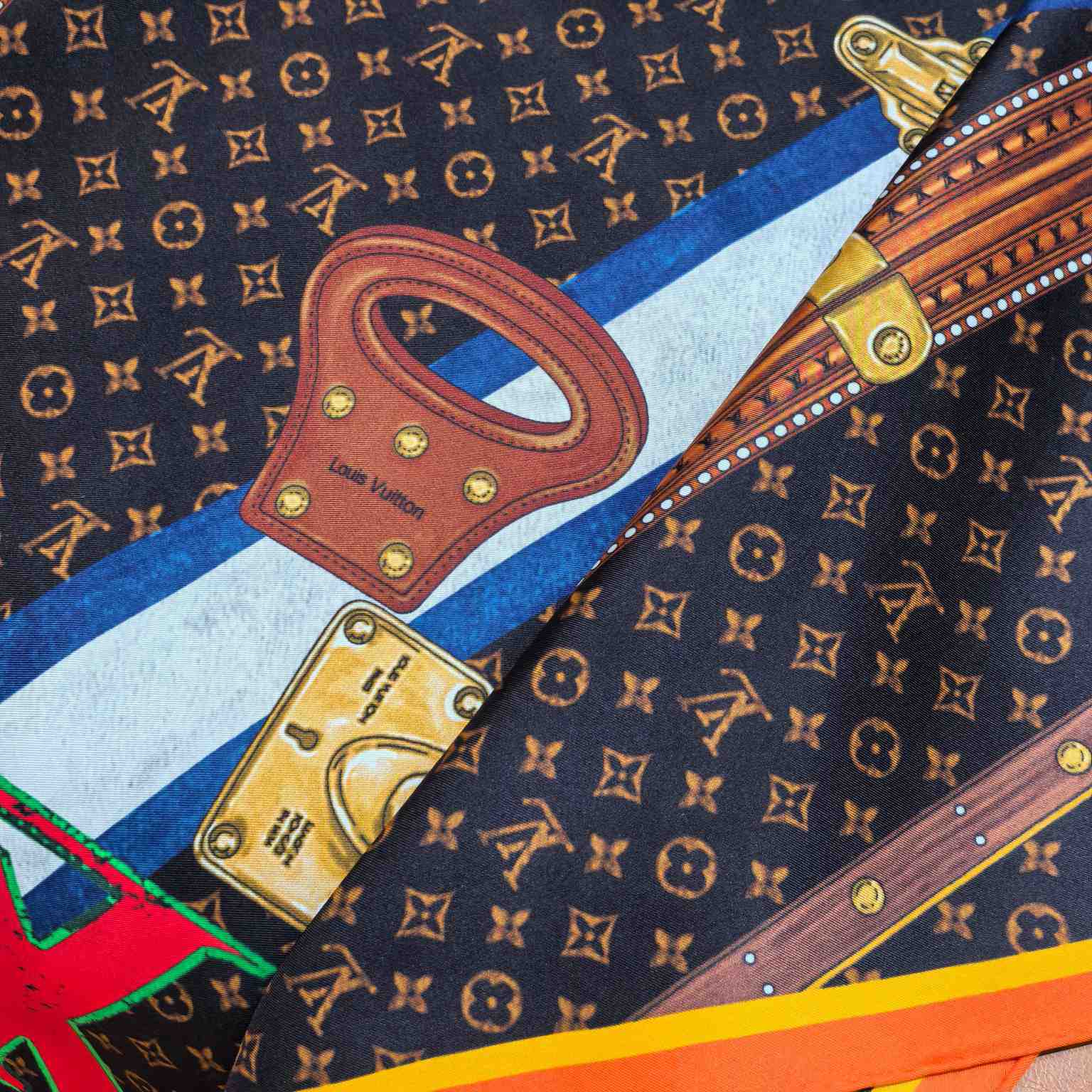 Louis Vuitton Time Trunk Square 90  M94096 - FashionPlug