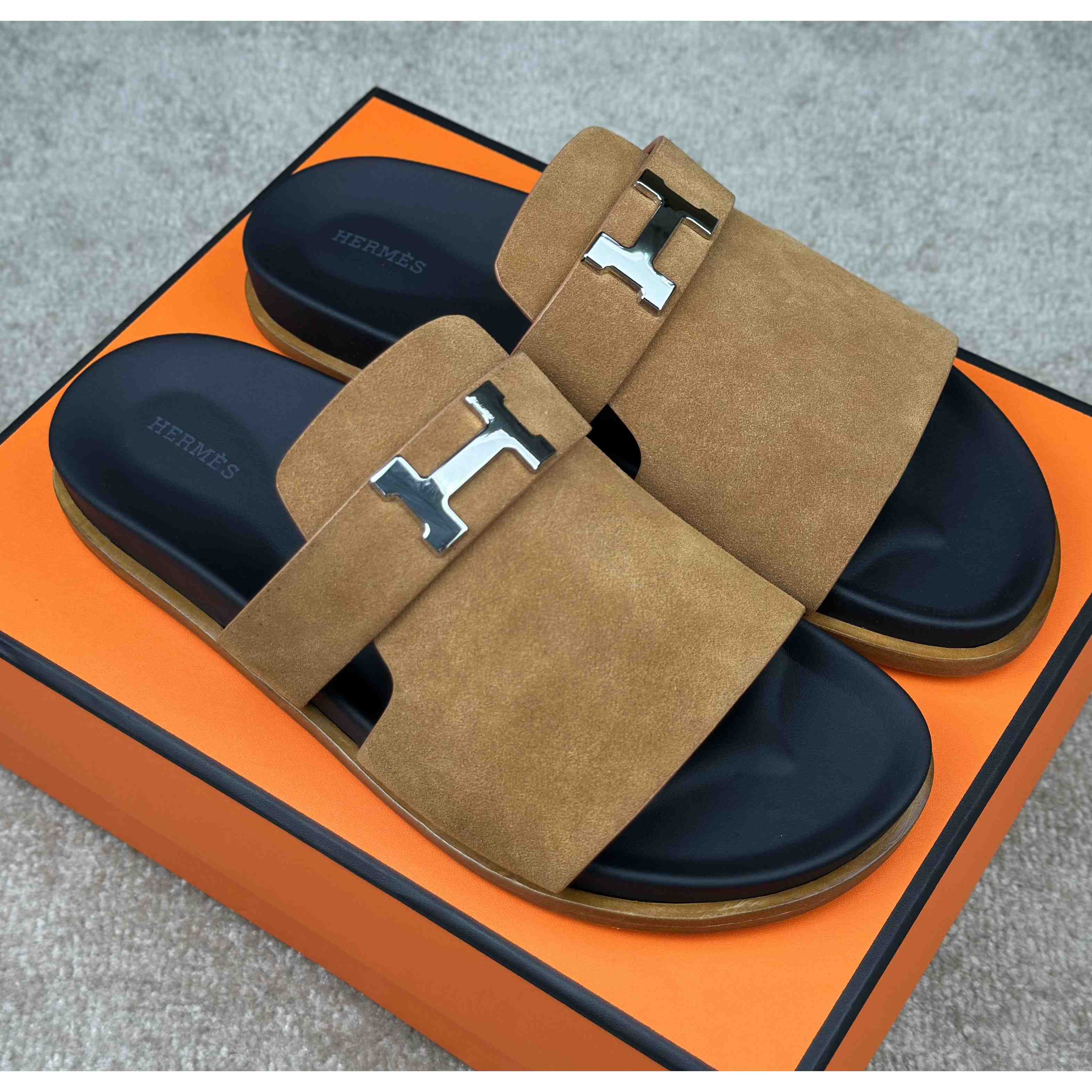 Hermes Jaures Sandal - FashionPlug