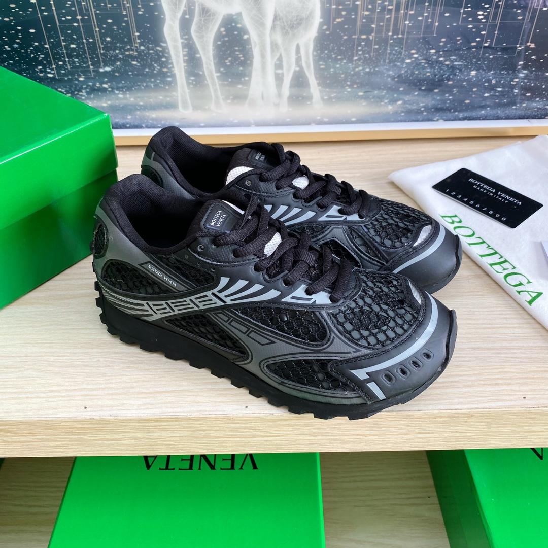Bottega Veneta Orbit Sneaker  - FashionPlug