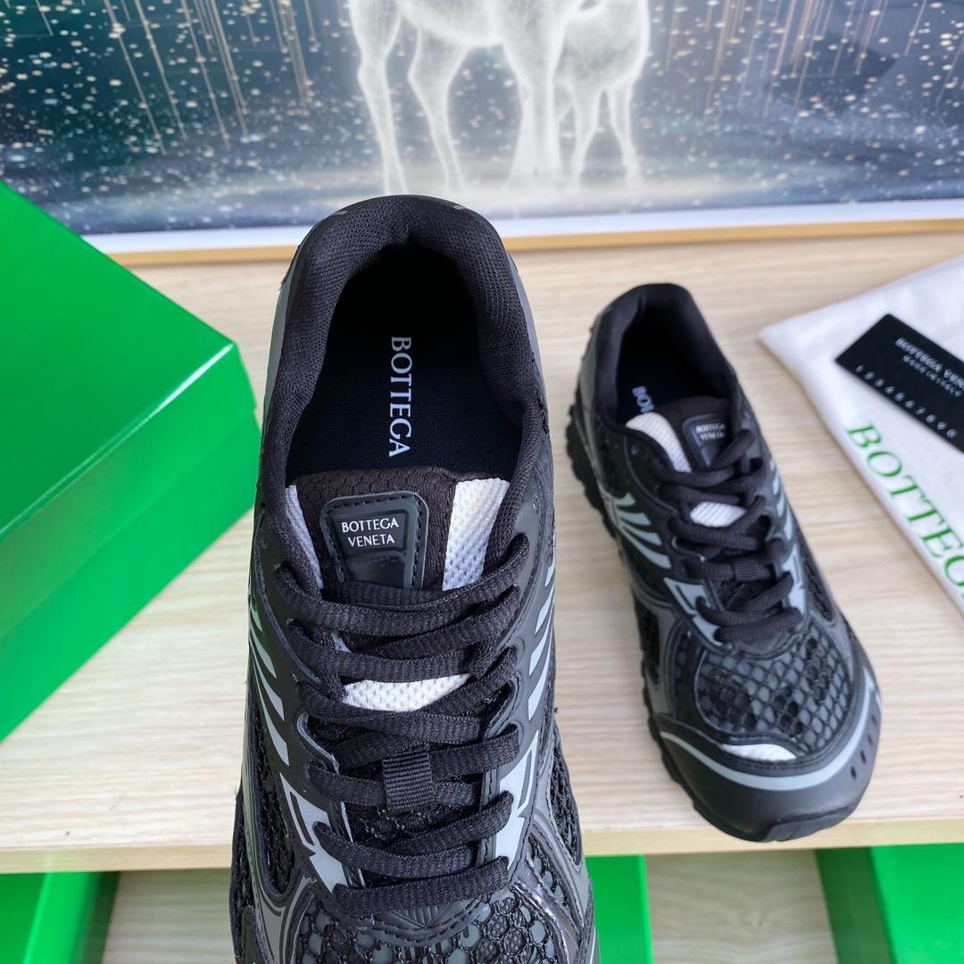 Bottega Veneta Orbit Sneaker  - FashionPlug