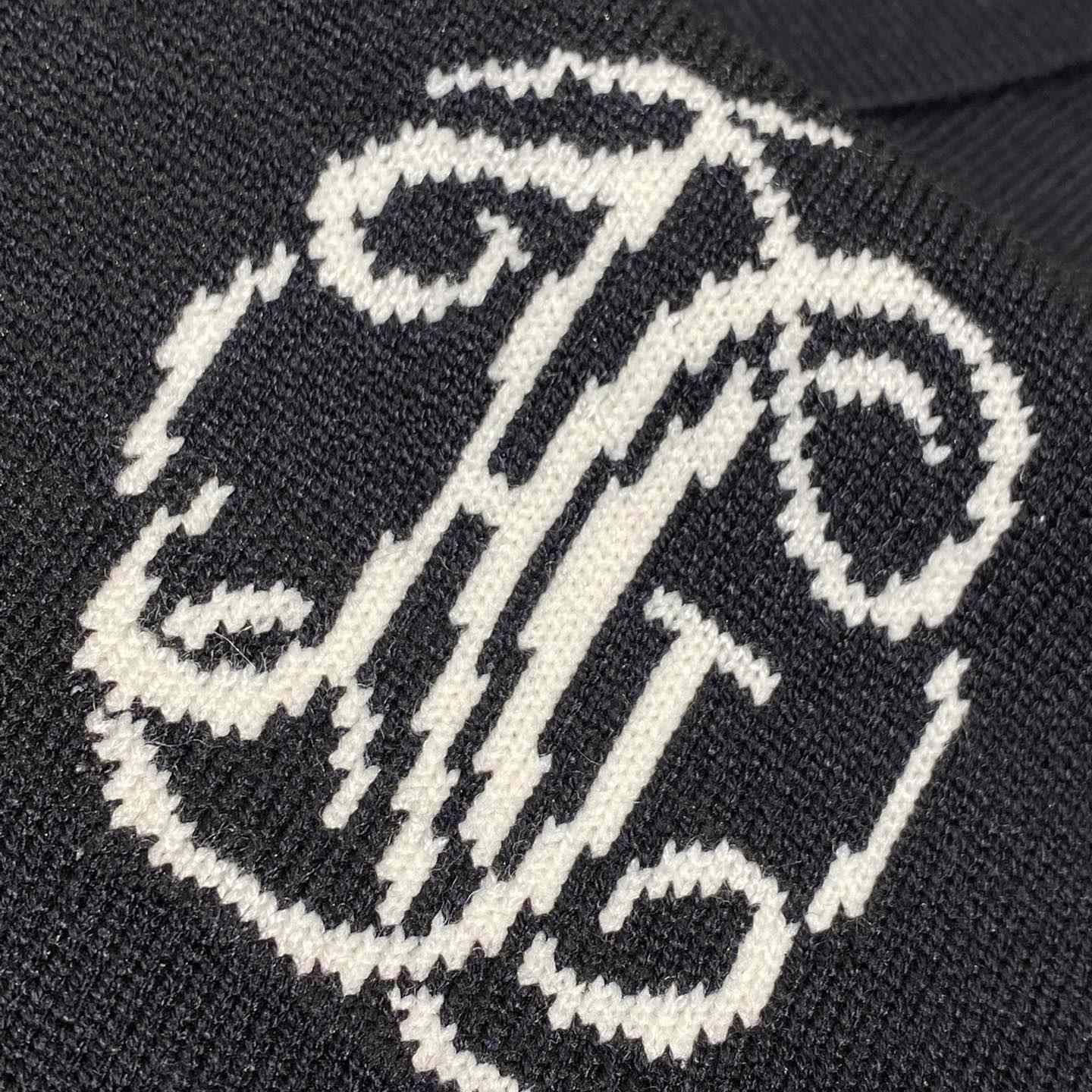 Givenchy Polo In Knit with HG Jacquard - FashionPlug