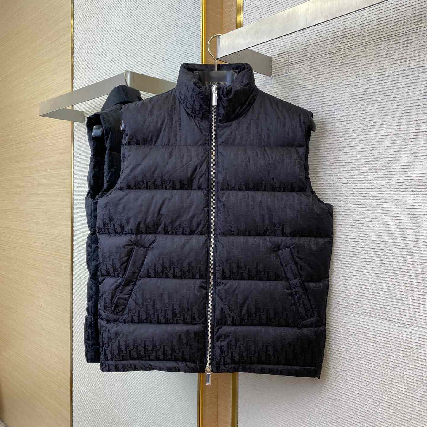 Dior Oblique Vest - FashionPlug