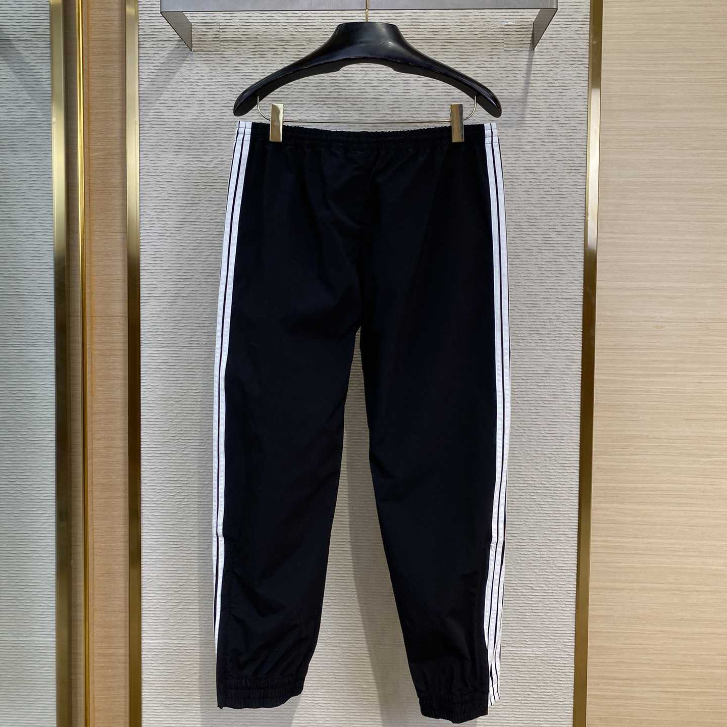 Balenciaga Fitted Tracksuit Pants In Black - FashionPlug