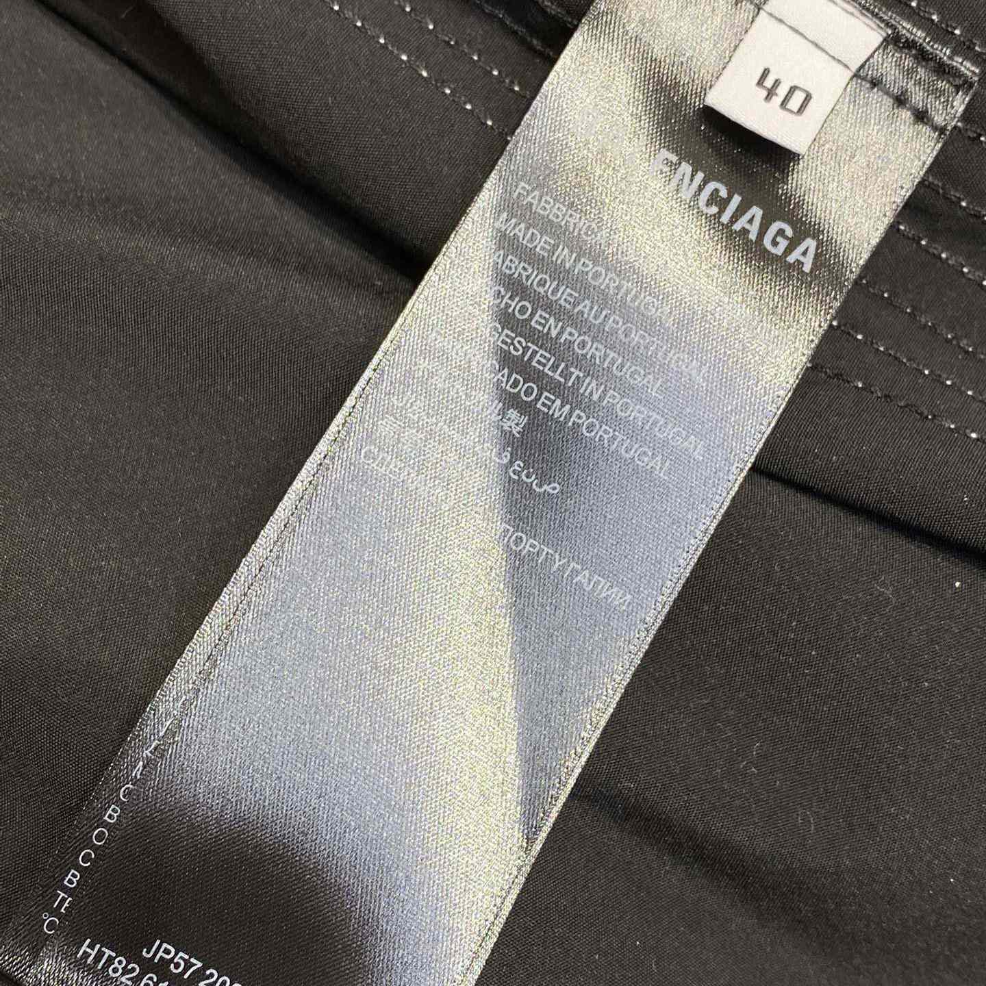 Balenciaga Fitted Tracksuit Pants In Black - FashionPlug
