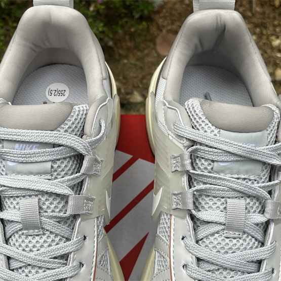 Nike V2K Sneaker        FD0736-202 - FashionPlug