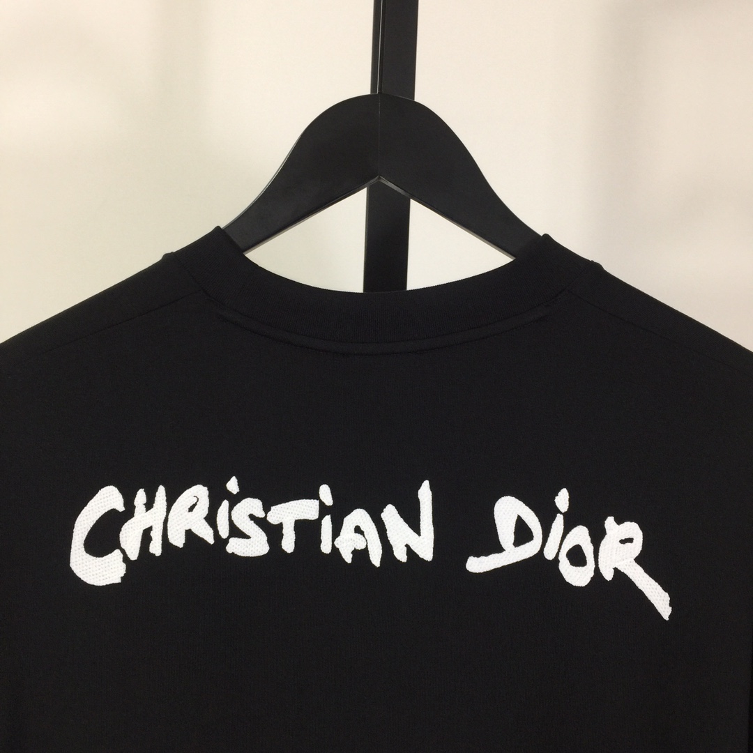 Dior Embossed Logo T-Shirt - FashionPlug