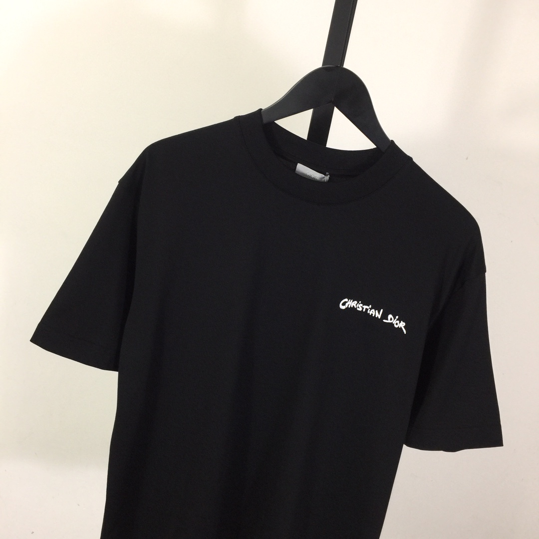 Dior Embossed Logo T-Shirt - FashionPlug