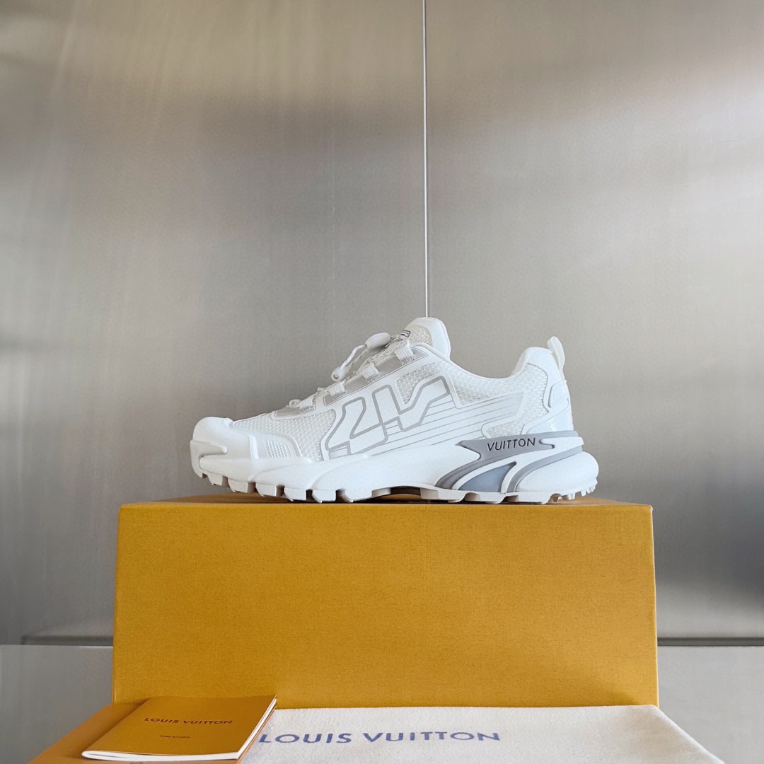 Louis Vuitton LV Runner Tatic Sneaker   1ADGZF - FashionPlug