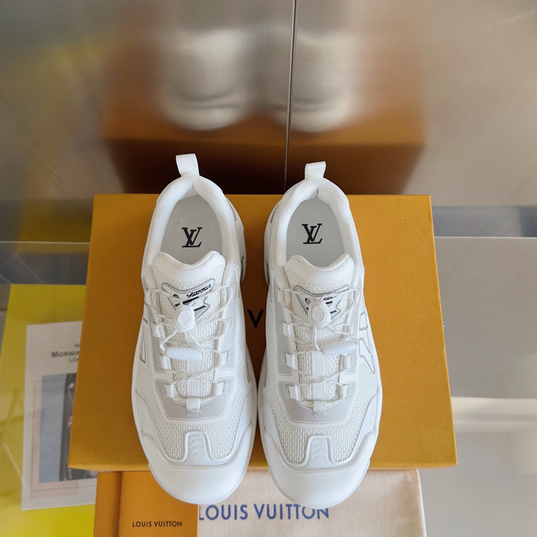 Louis Vuitton LV Runner Tatic Sneaker   1ADGZF - FashionPlug