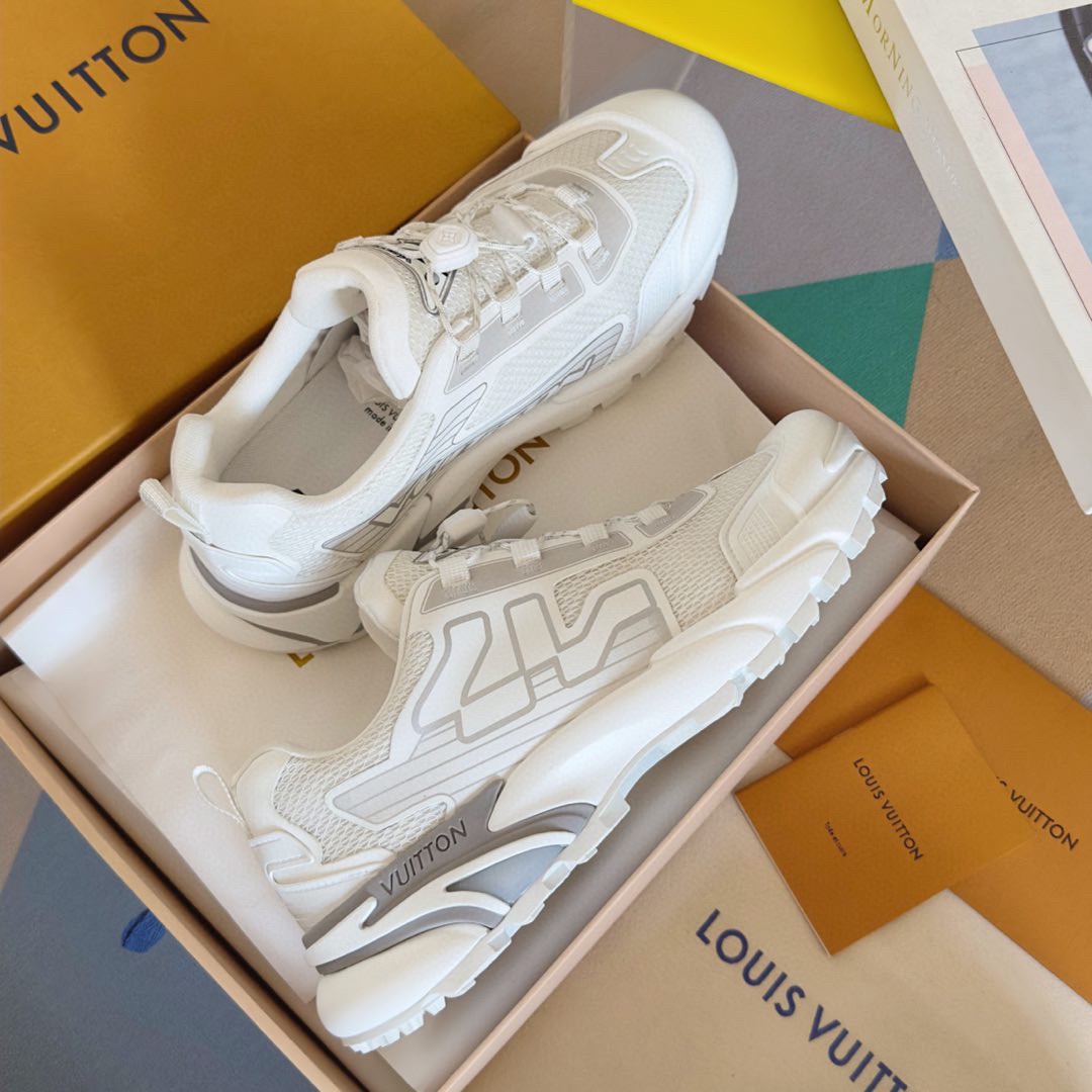 Louis Vuitton LV Runner Tatic Sneaker   1ADGZF - FashionPlug
