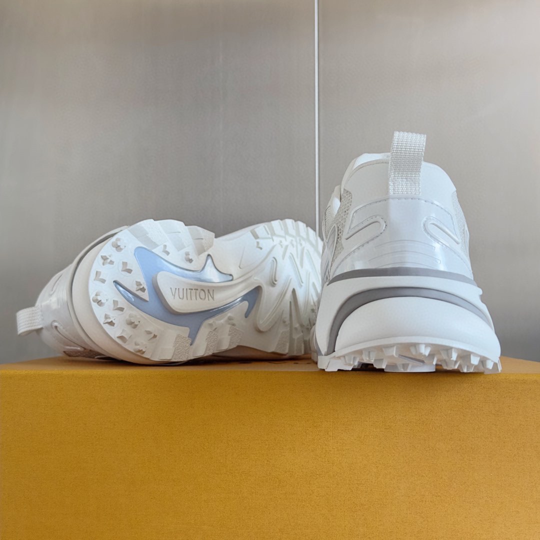 Louis Vuitton LV Runner Tatic Sneaker   1ADGZF - FashionPlug