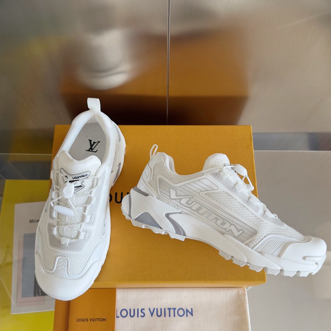 Louis Vuitton LV Runner Tatic Sneaker   1ADGZF - FashionPlug