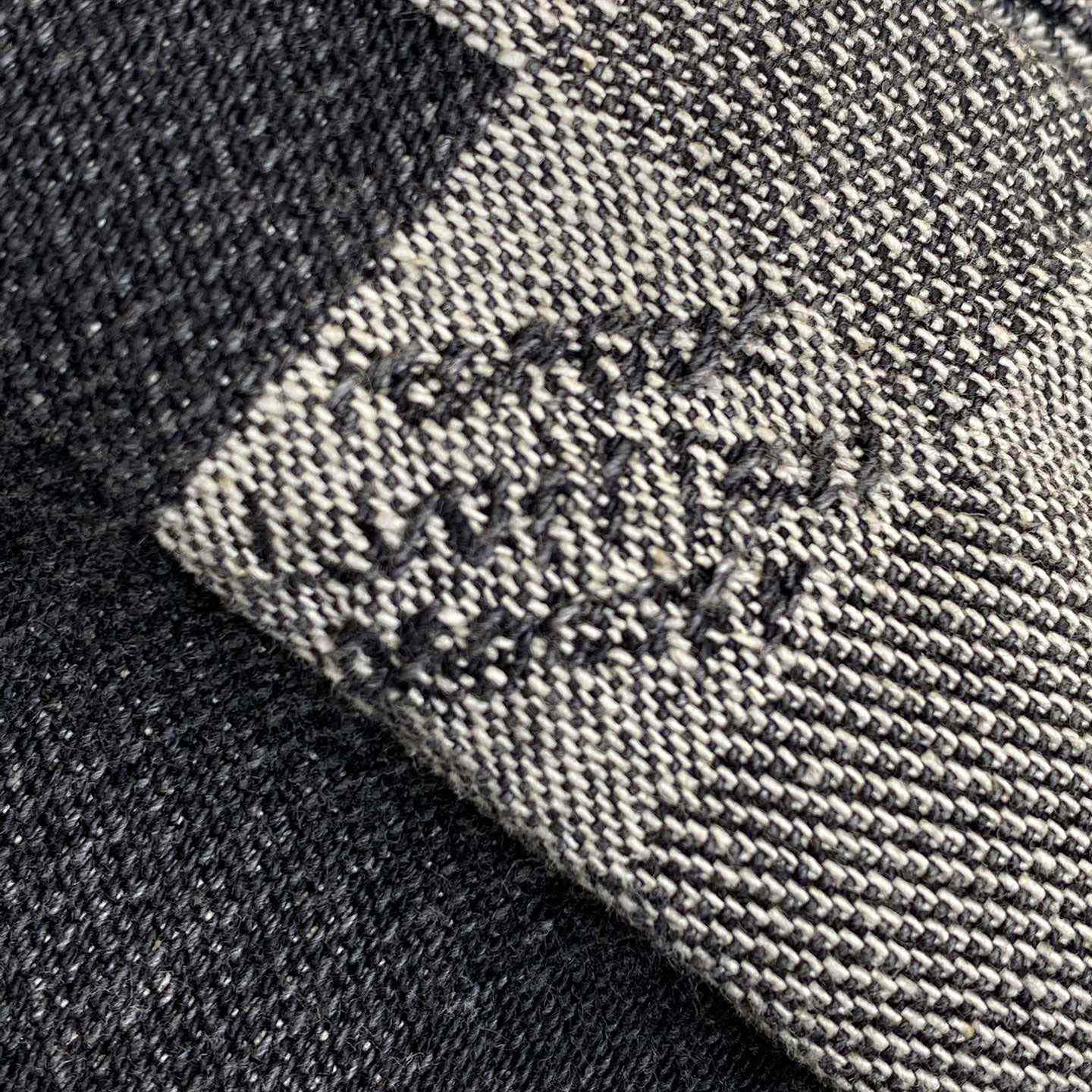 Louis Vuitton Damoflage Classic Denim Jacket  1AHEBG - FashionPlug