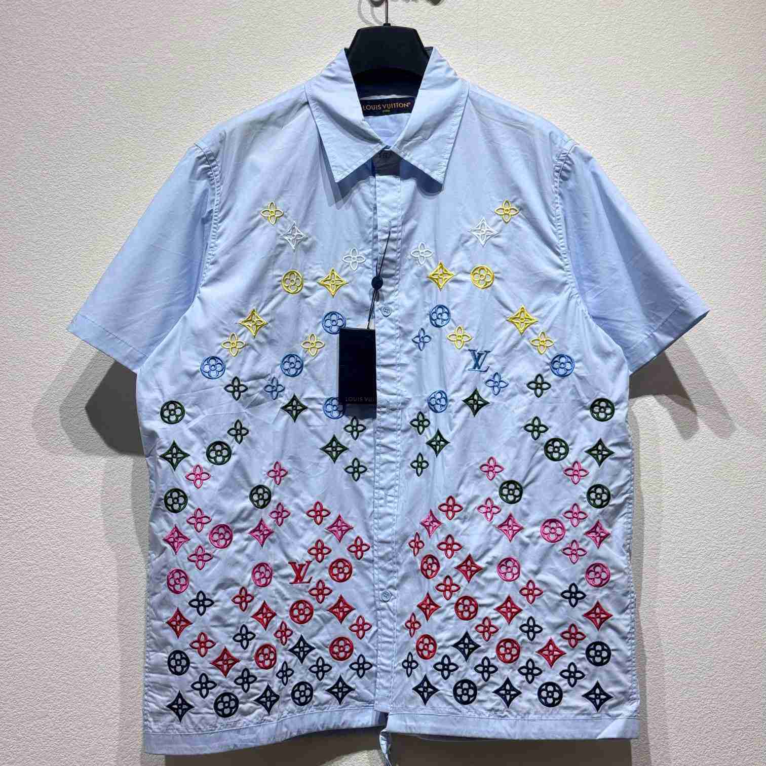 Louis Vuitton Monogram Flowers Embroidered Short-Sleeved Shirt  1AGTPB - FashionPlug