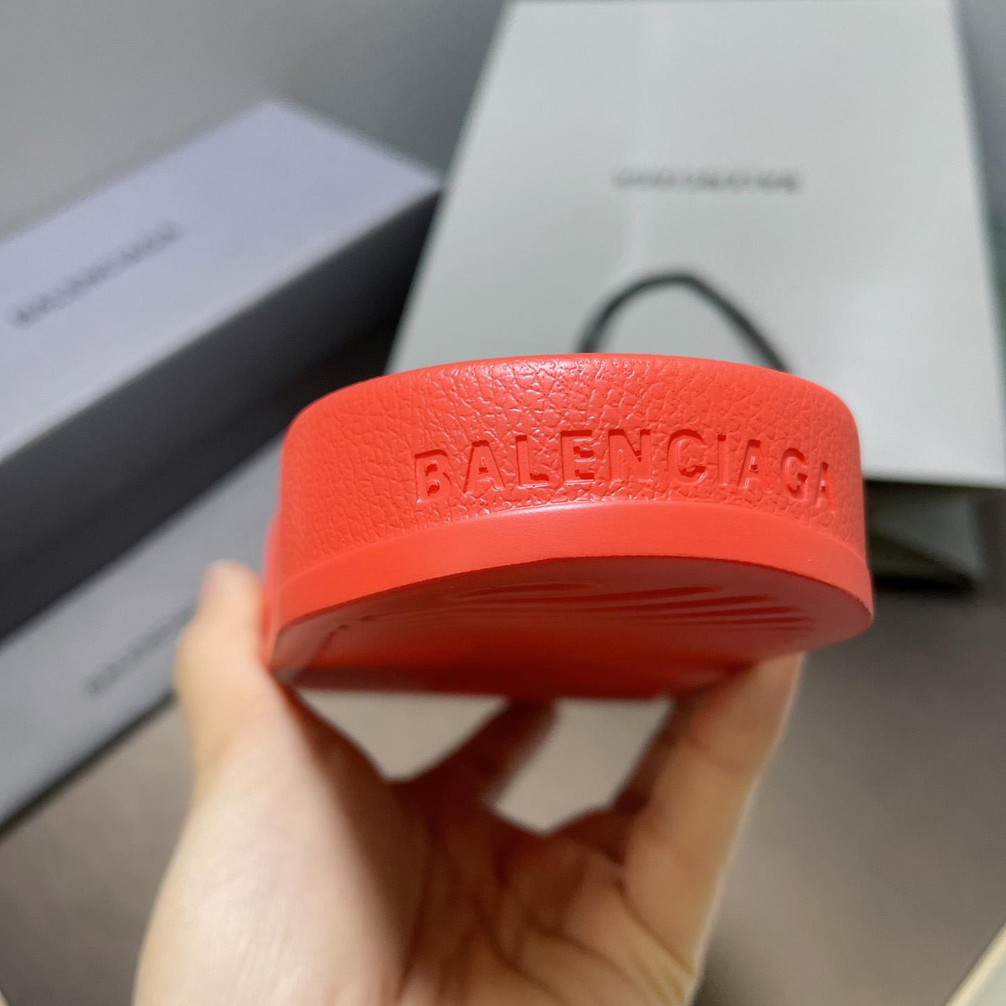 Balenciaga Pool Slide - FashionPlug