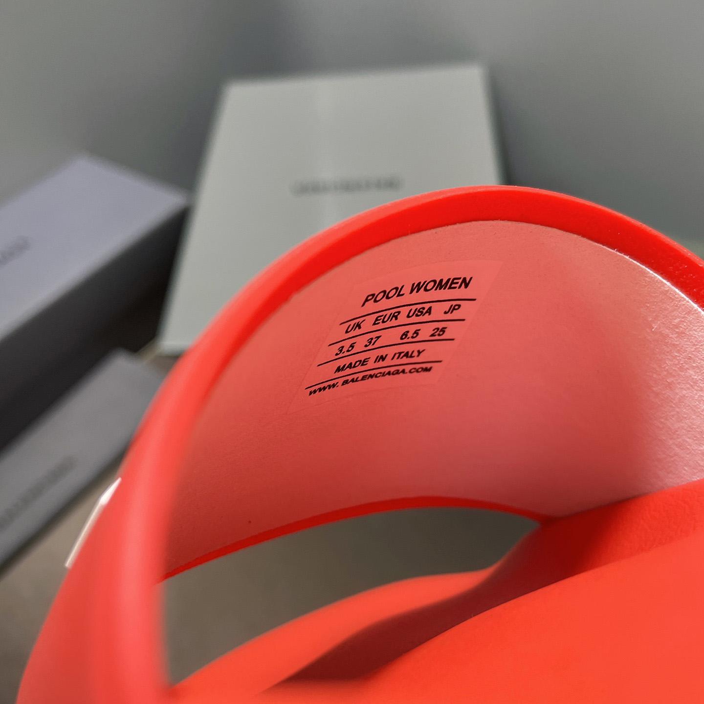 Balenciaga Pool Slide - FashionPlug