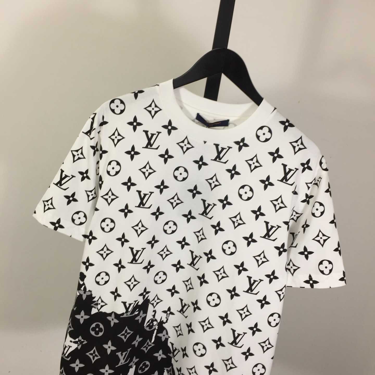 Louis Vuitton Gradient Monogram Cotton T-Shirt     - FashionPlug