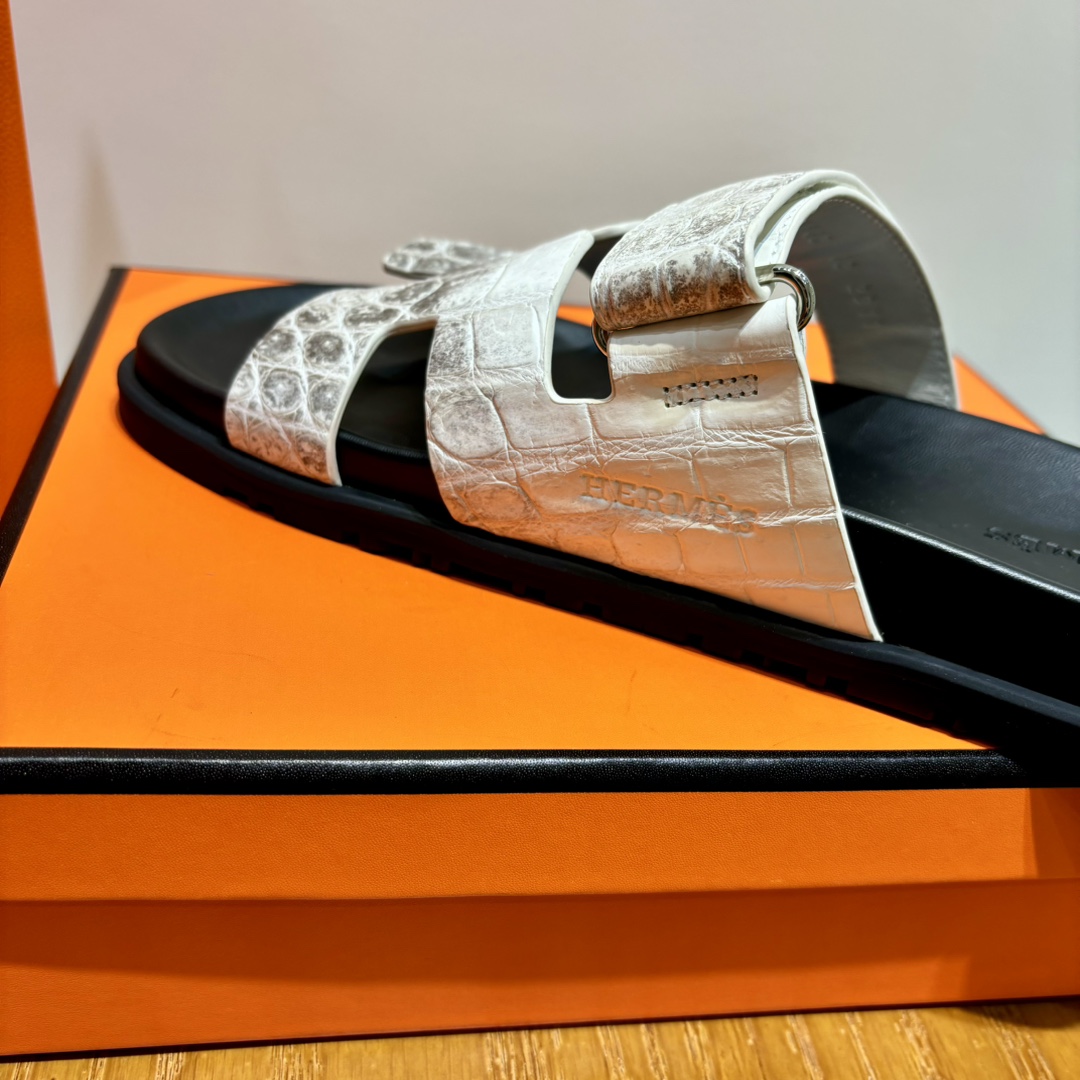 Hermes Chypre Sandal （Genuine crocodile skin） - FashionPlug