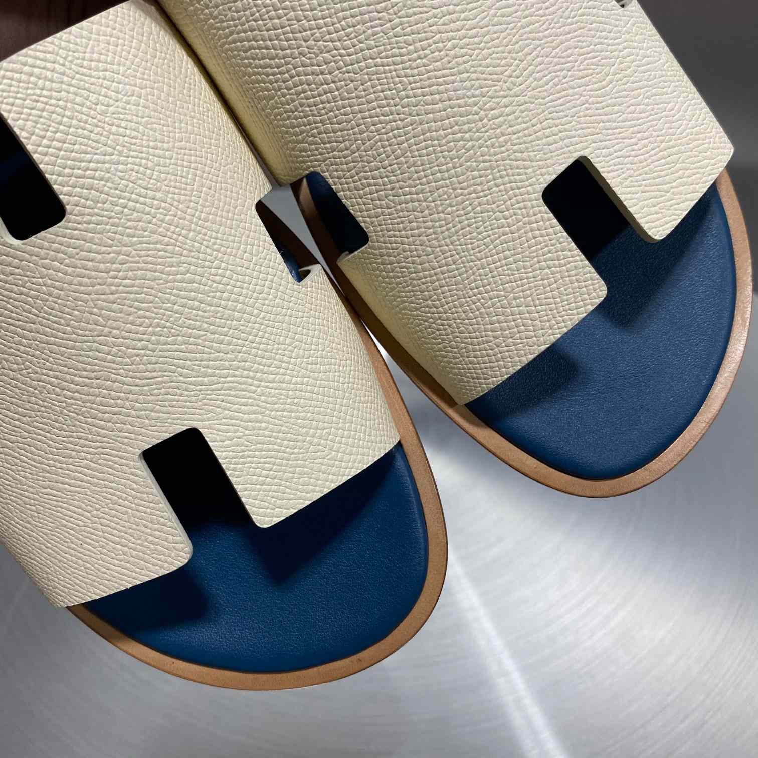 Hermes Izmir Sandal - FashionPlug