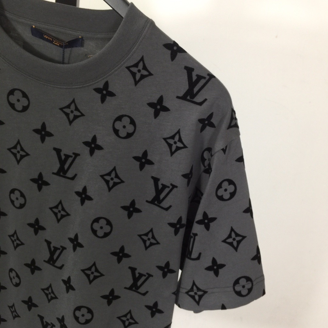 Louis Vuitton Monogram T-shirt - FashionPlug