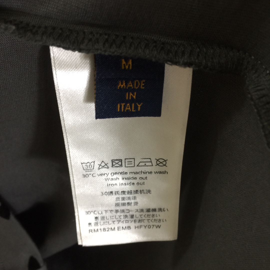 Louis Vuitton Monogram T-shirt - FashionPlug