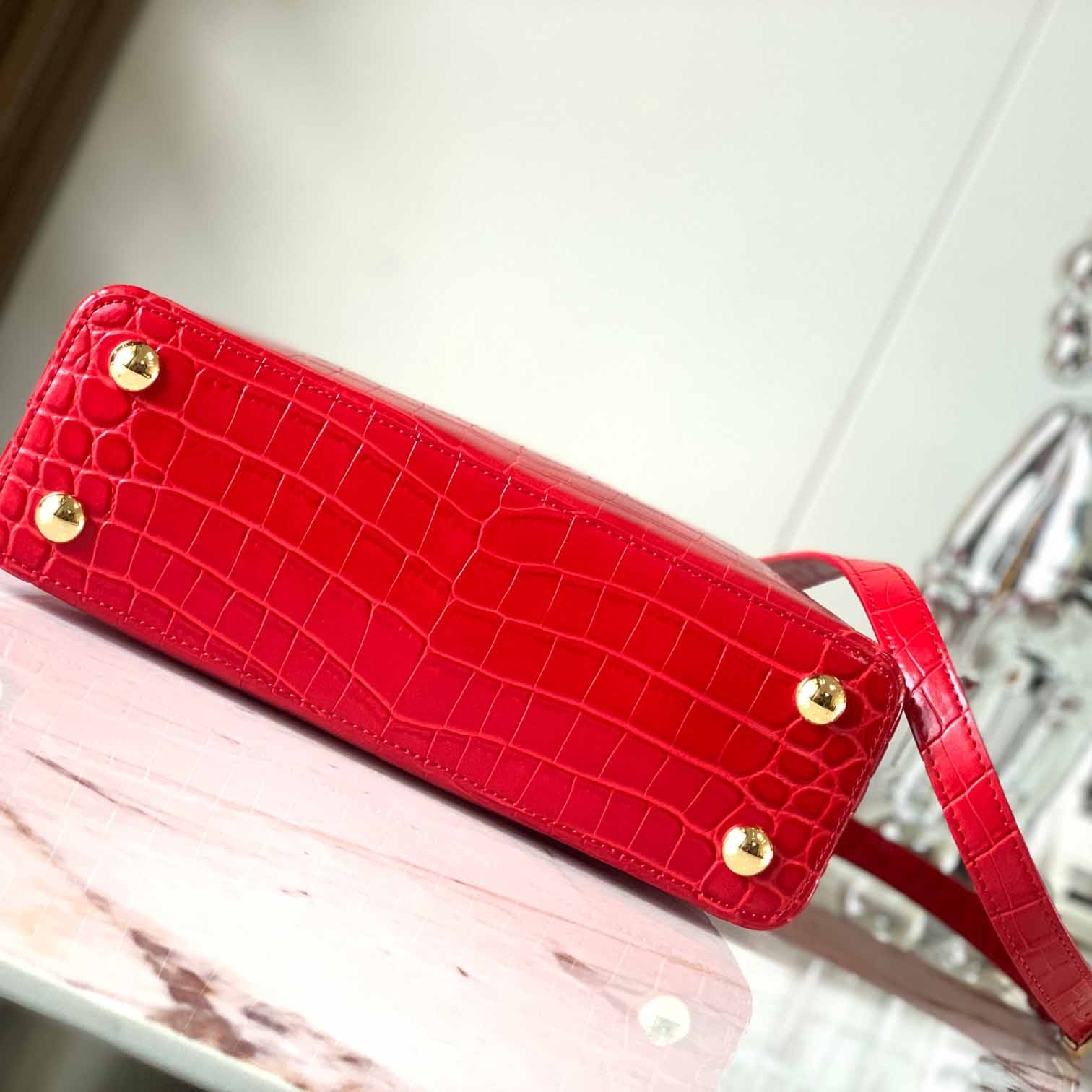 Louis Vuitton Capucines BB   N92173 (27 x 18x9cm) - FashionPlug